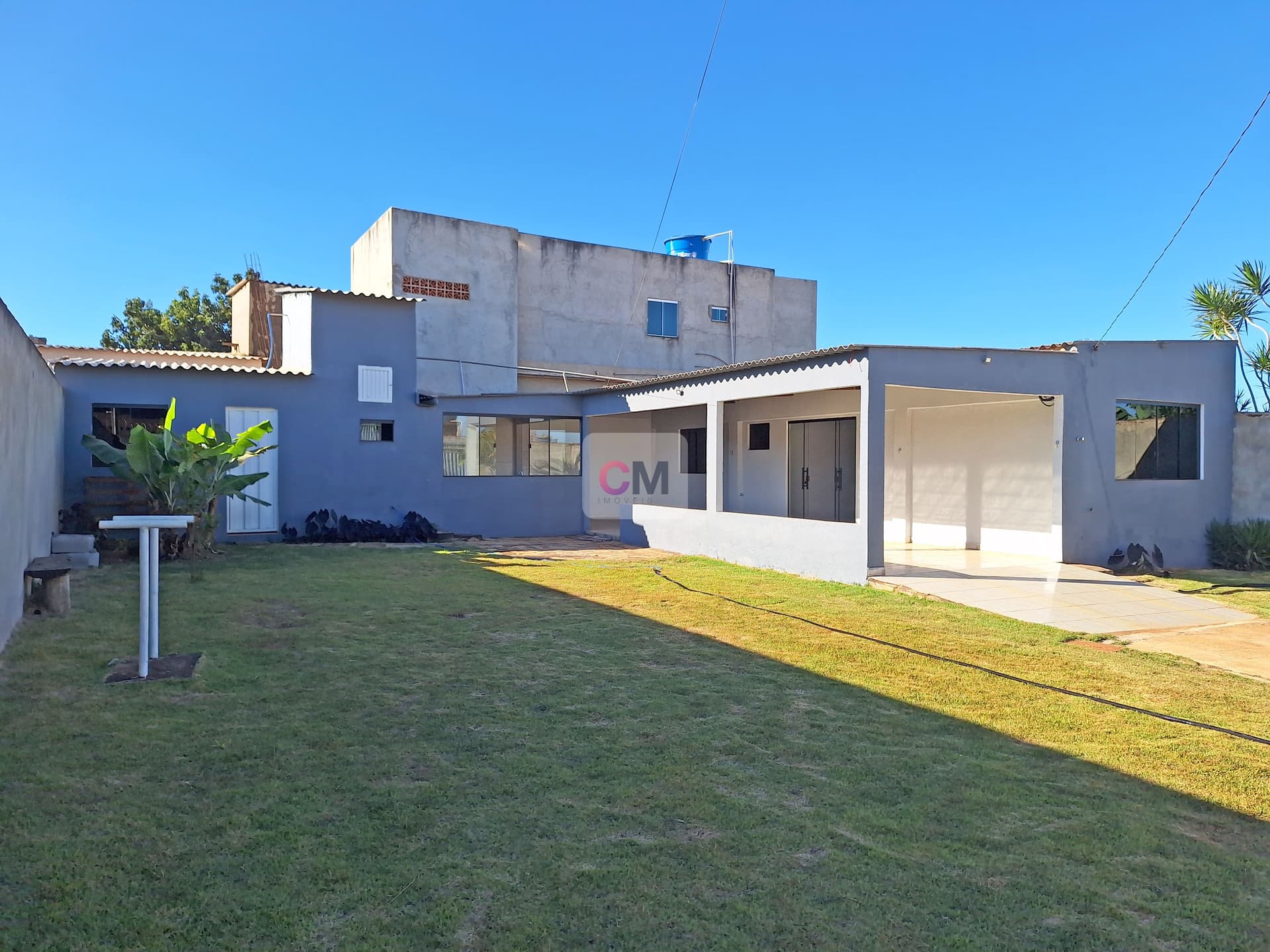 Vende-se a Casa em condomínio fechado na 26 de Setembro – Rua 2